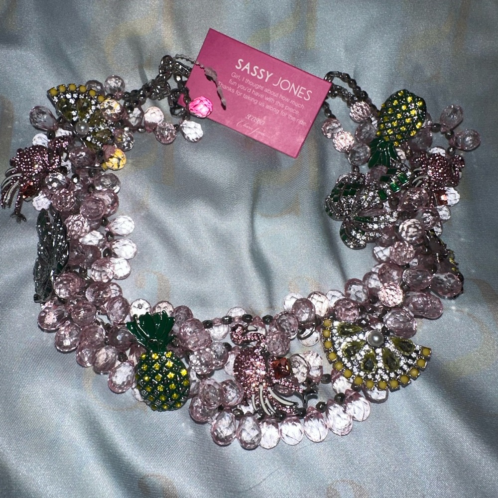 Tropical pink beaded necklace